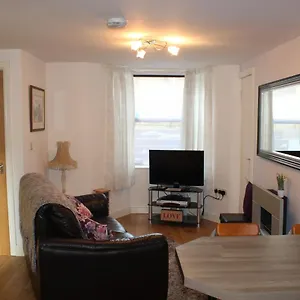 Cadame Apartment Whitby